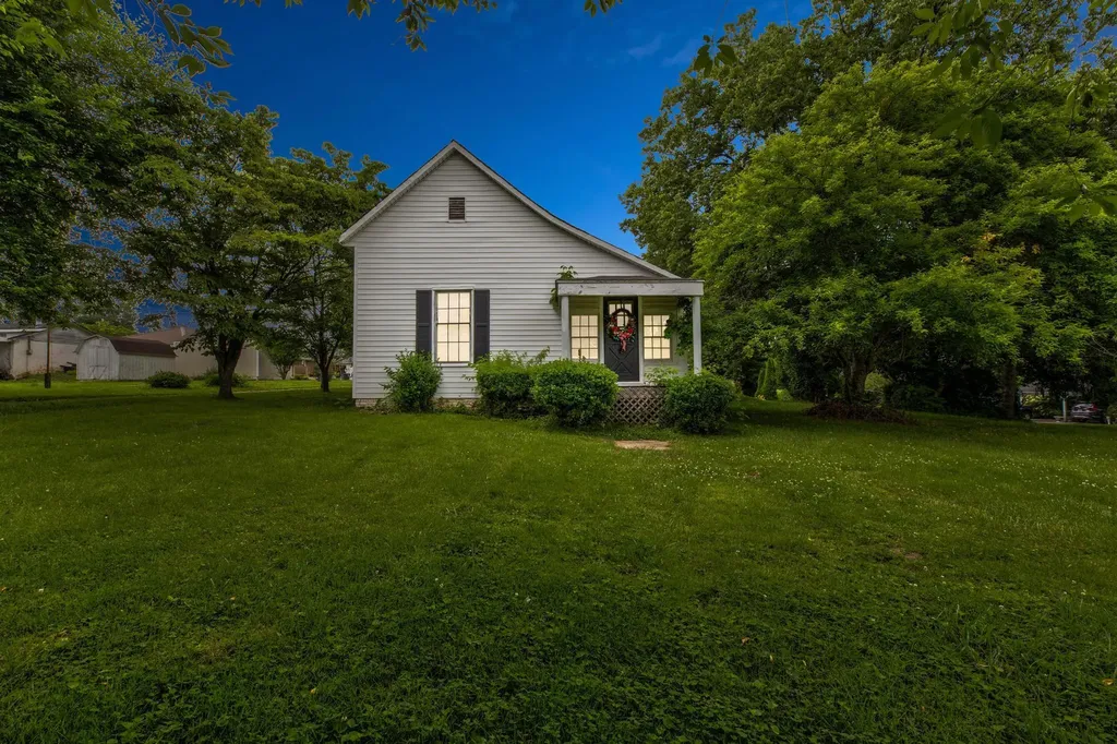 675 Winchester Road Mt Sterling KY 40353