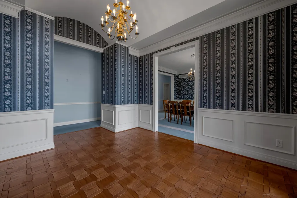 2019 Newtown Pike Georgetown KY 40324