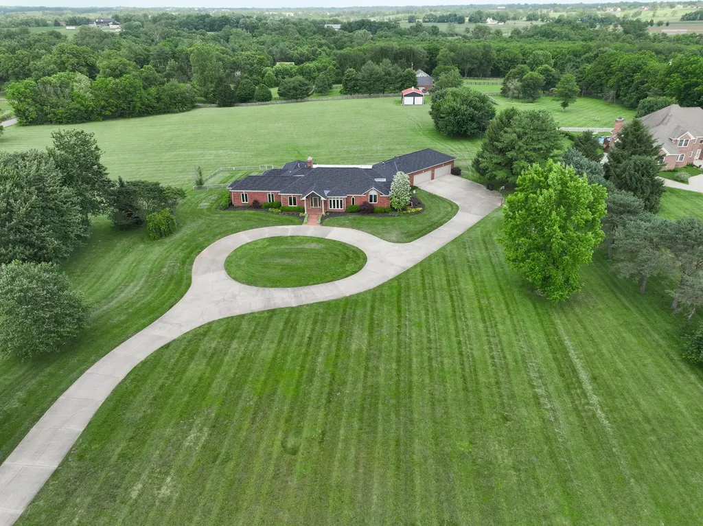 2019 Newtown Pike Georgetown KY 40324