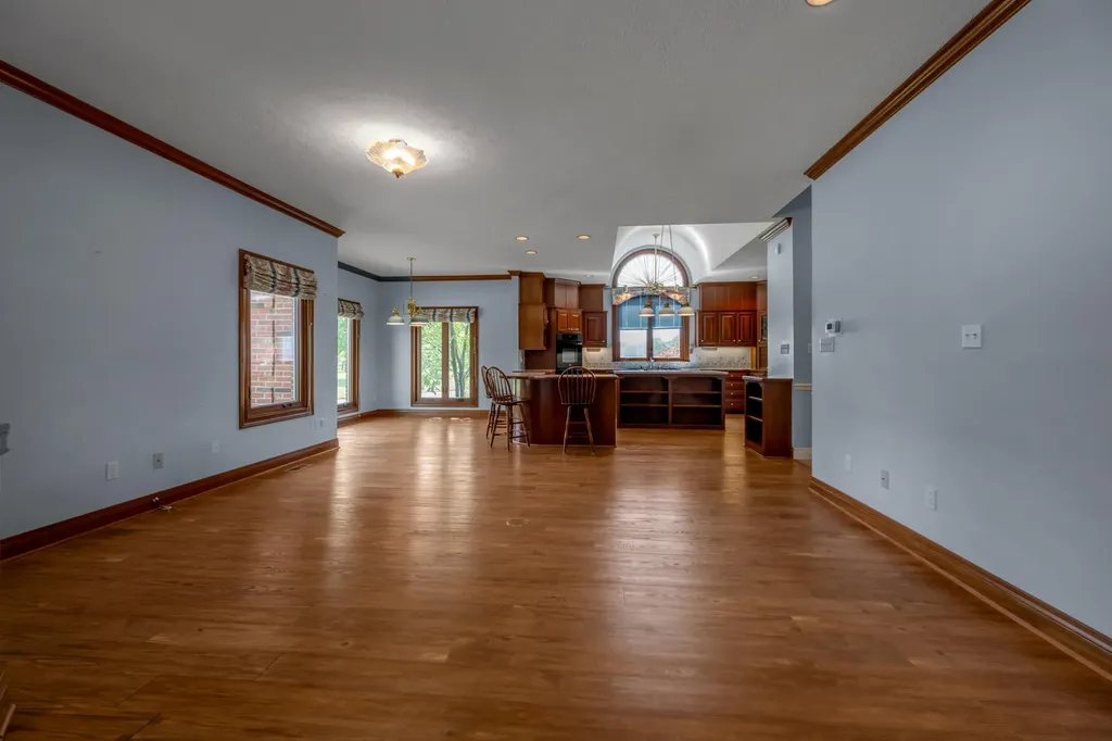 2019 Newtown Pike Georgetown KY 40324