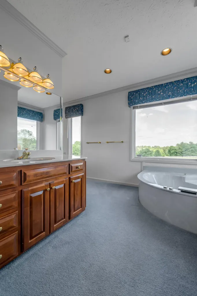 2019 Newtown Pike Georgetown KY 40324