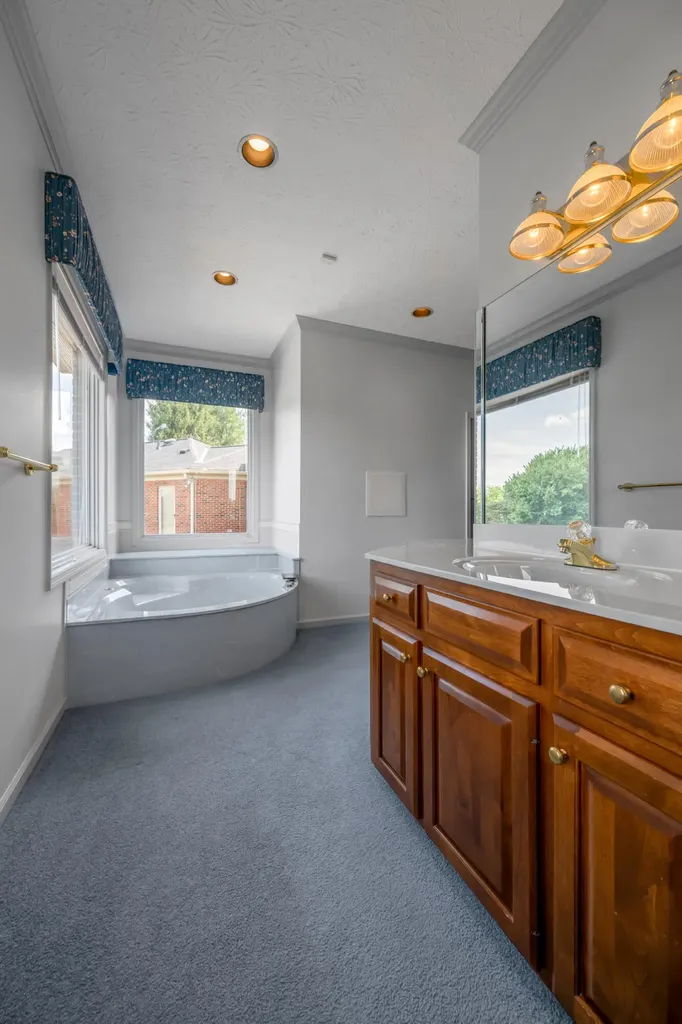 2019 Newtown Pike Georgetown KY 40324