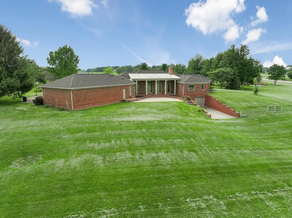 2019 Newtown Pike Georgetown KY 40324