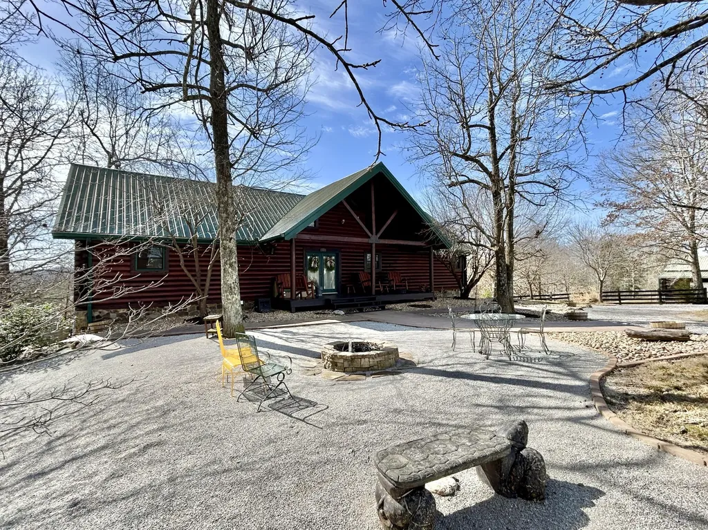 1019 Bridge Hollow Road Somerset KY 42503