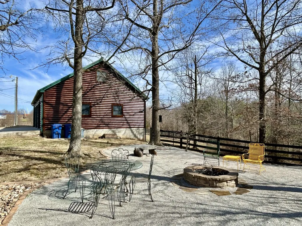 1019 Bridge Hollow Road Somerset KY 42503