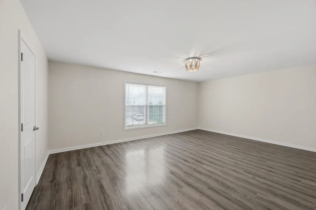 2763 Sandersville Road Lexington KY 40511