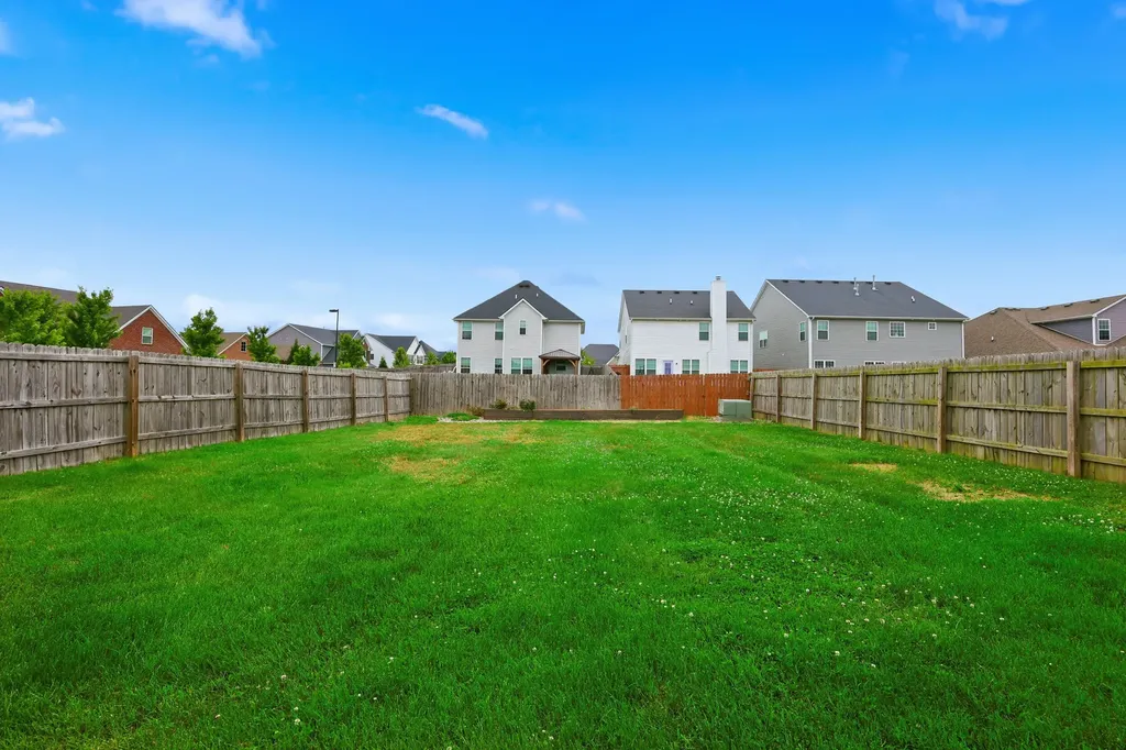 2763 Sandersville Road Lexington KY 40511