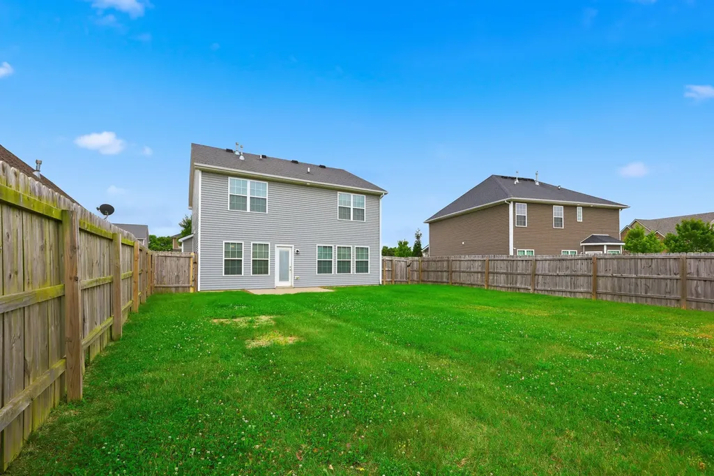2763 Sandersville Road Lexington KY 40511