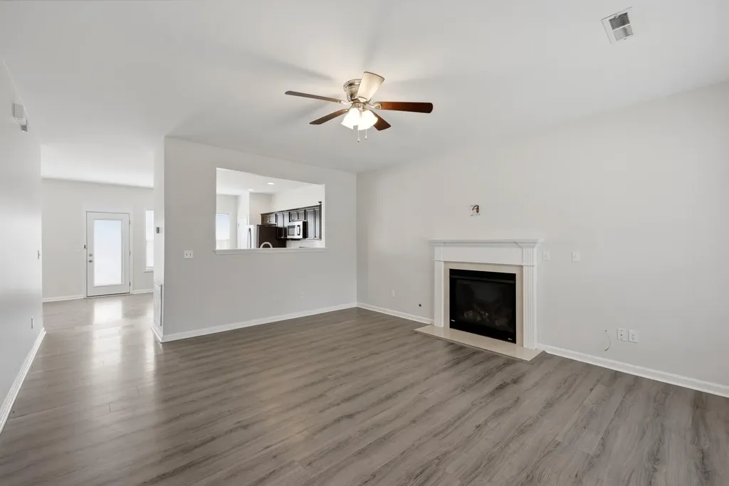 2763 Sandersville Road Lexington KY 40511
