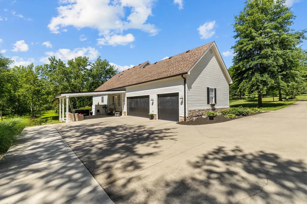 5014 Chinquapin Lane Mays Lick KY 41055