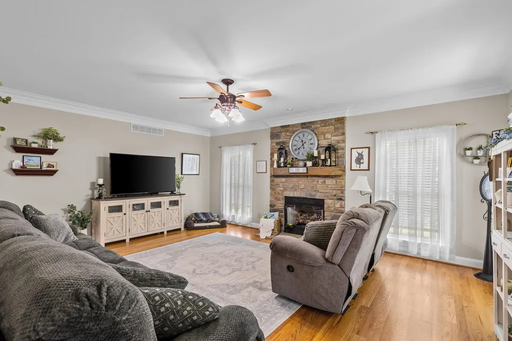 5014 Chinquapin Lane Mays Lick KY 41055