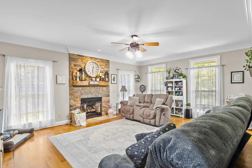 5014 Chinquapin Lane Mays Lick KY 41055