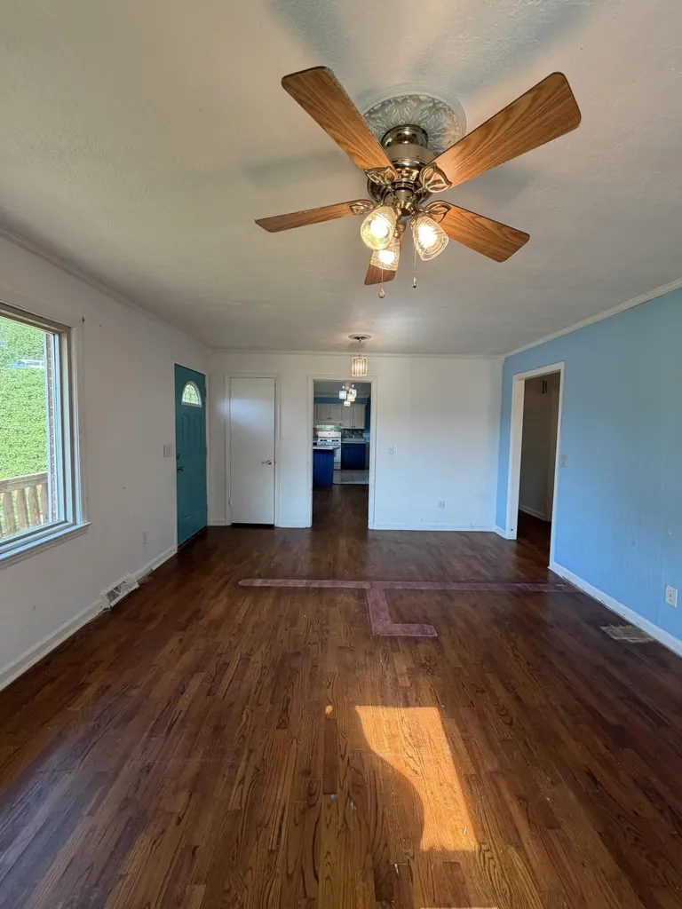 46 Wendell Lane Flat Lick KY 40935