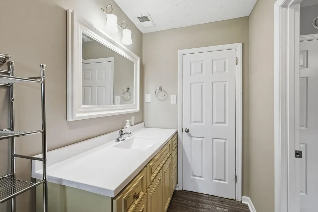 1429 Dale Drive Lexington KY 40517