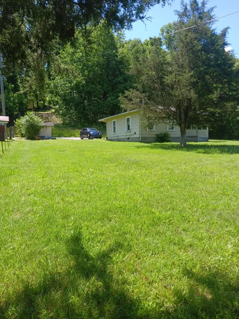 32 Cr-1143a Dear Born Drive Barbourville KY 40906