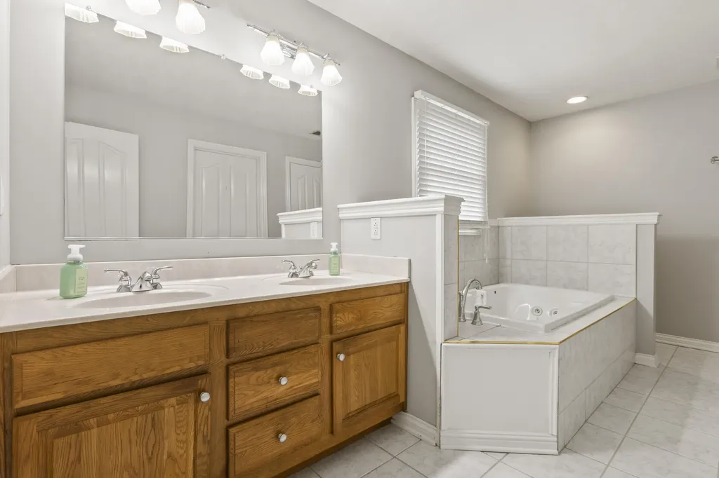 101 Franklin Court Nicholasville KY 40356