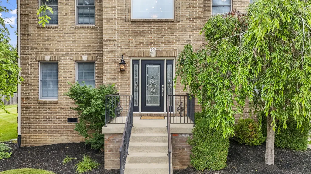 101 Franklin Court Nicholasville KY 40356
