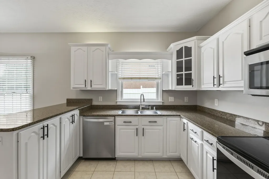 101 Franklin Court Nicholasville KY 40356