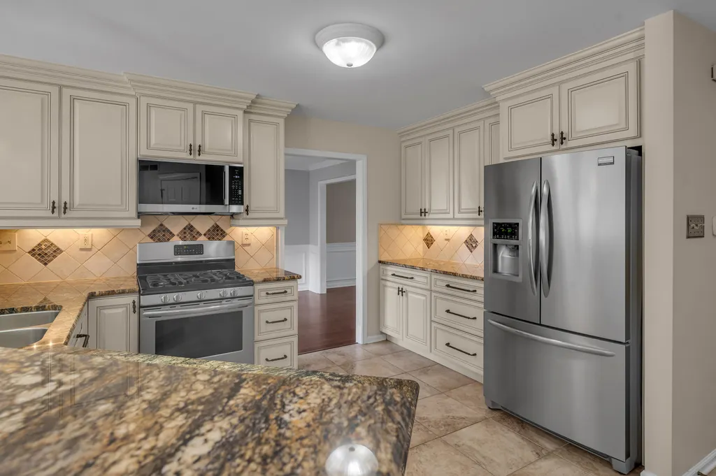 1104 Seville Court Lexington KY 40515