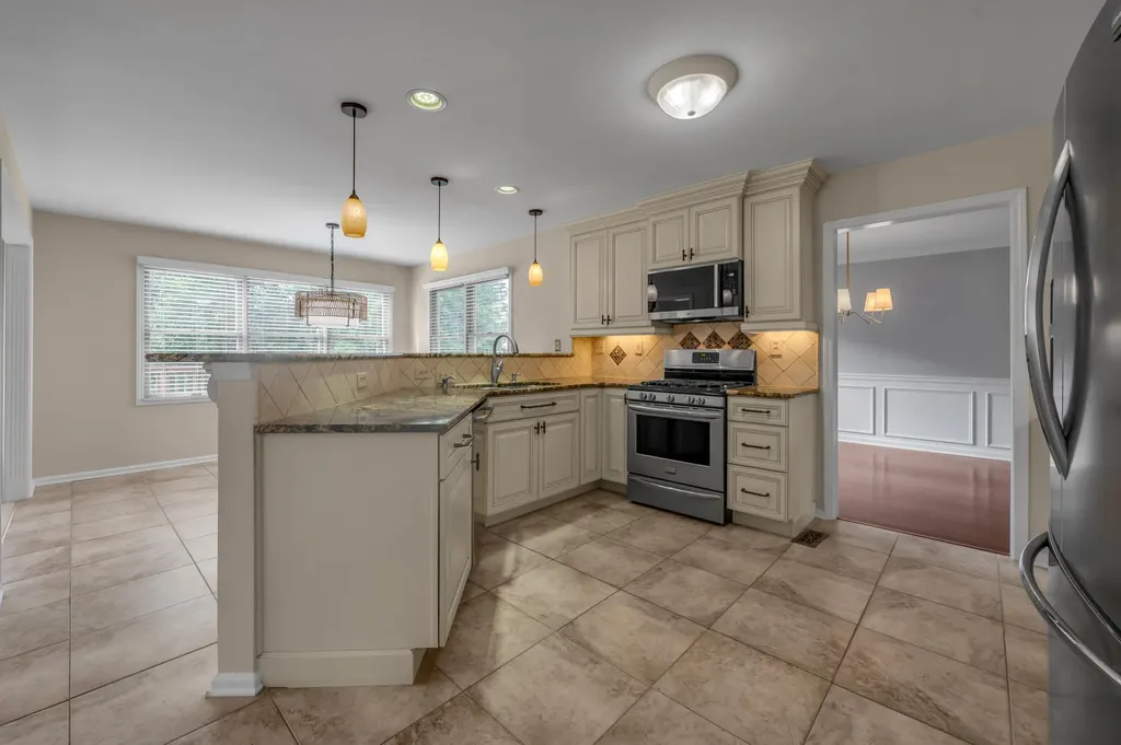 1104 Seville Court Lexington KY 40515