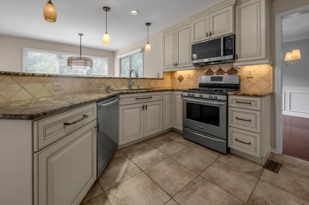 1104 Seville Court Lexington KY 40515