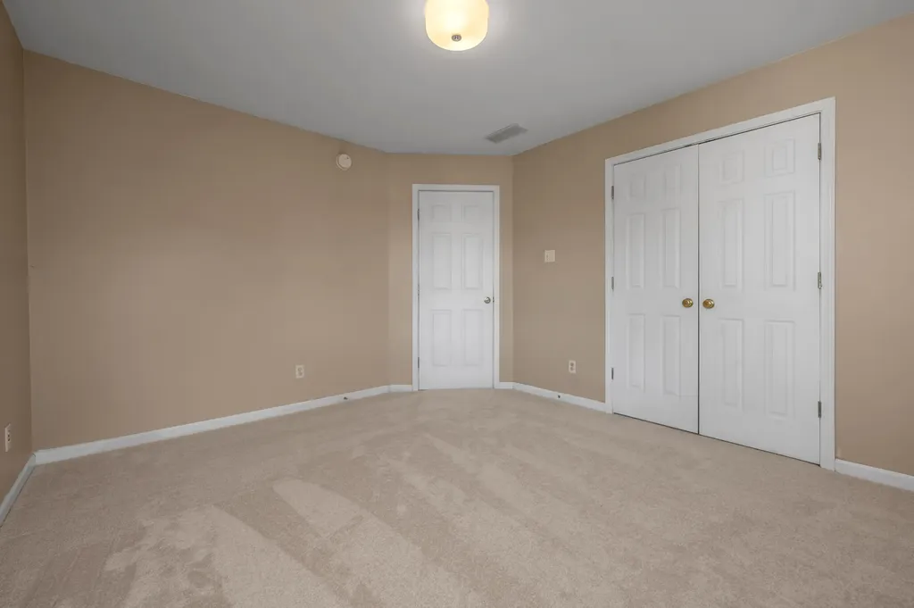 1104 Seville Court Lexington KY 40515