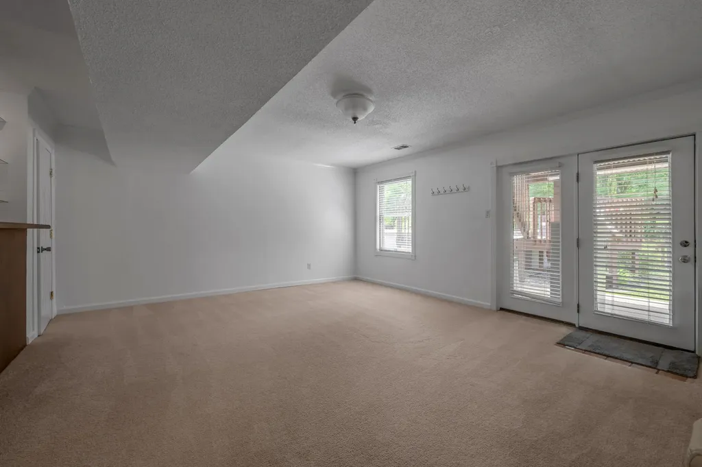 1104 Seville Court Lexington KY 40515