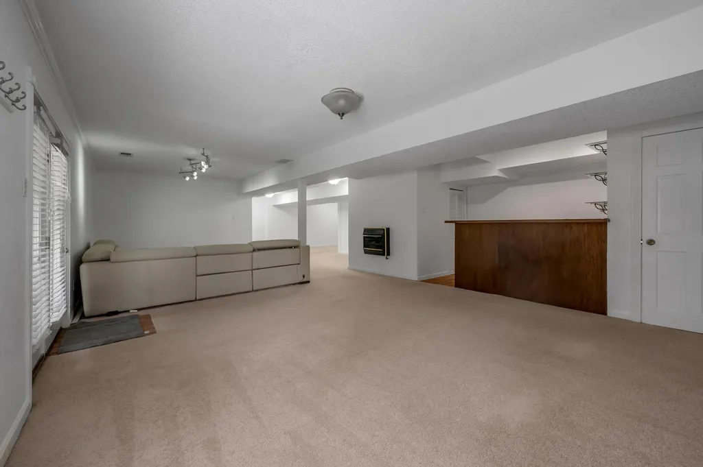 1104 Seville Court Lexington KY 40515