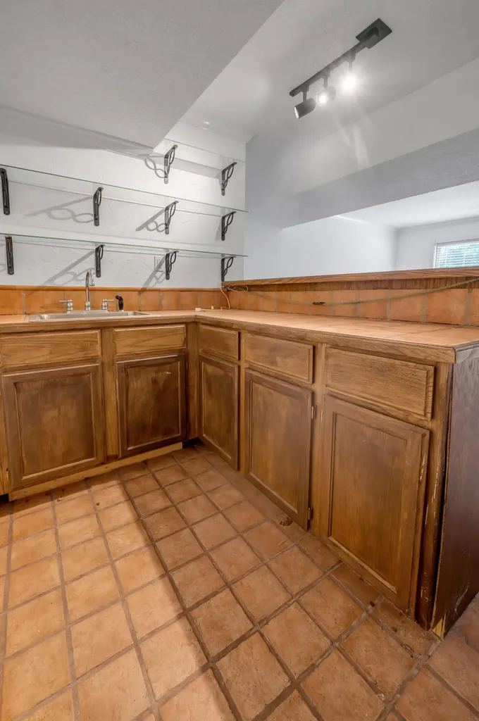 1104 Seville Court Lexington KY 40515