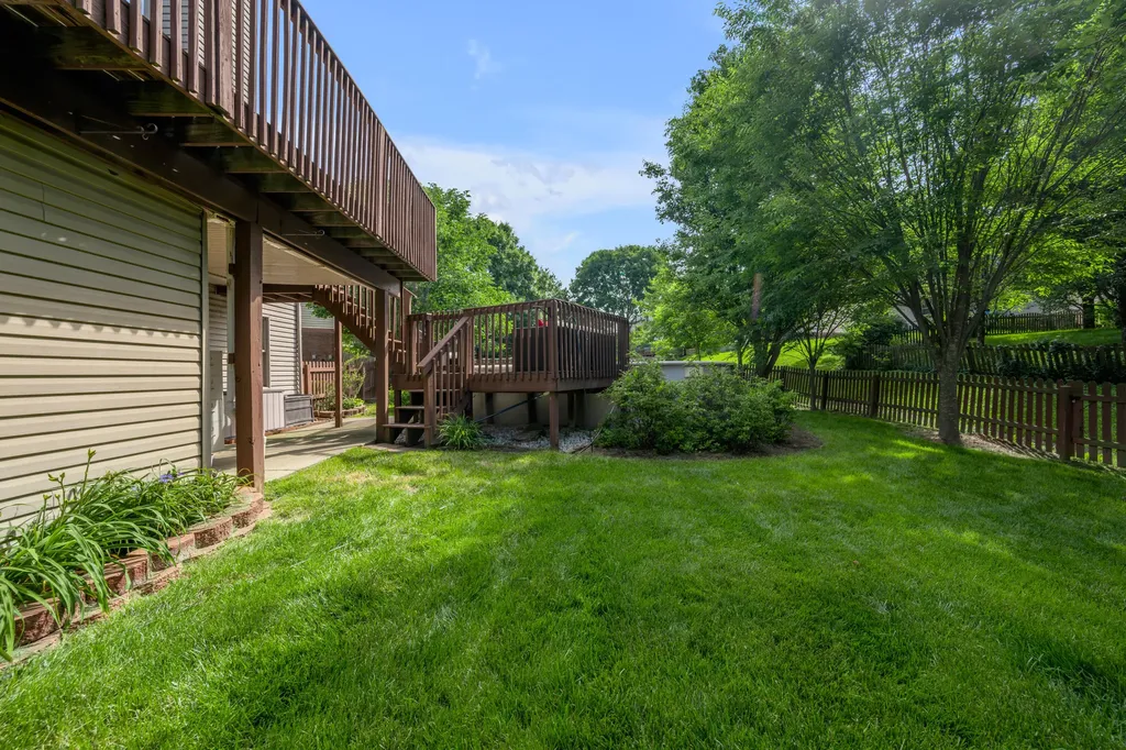 1104 Seville Court Lexington KY 40515