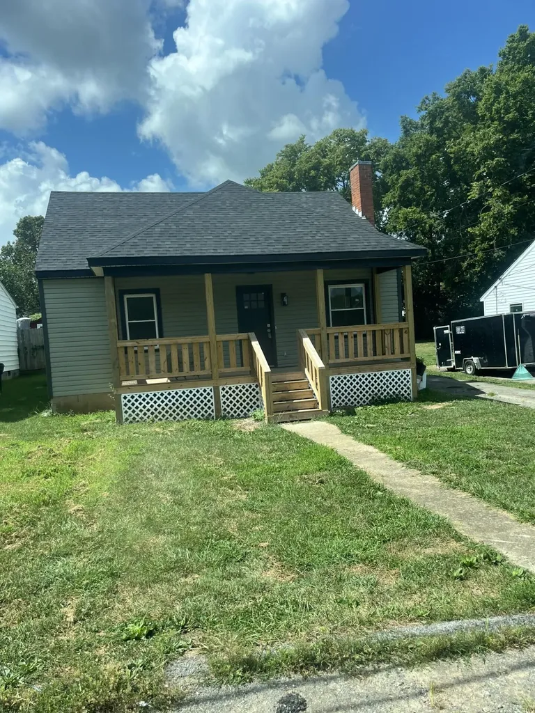 122 Saint Clair Street Versailles KY 40383