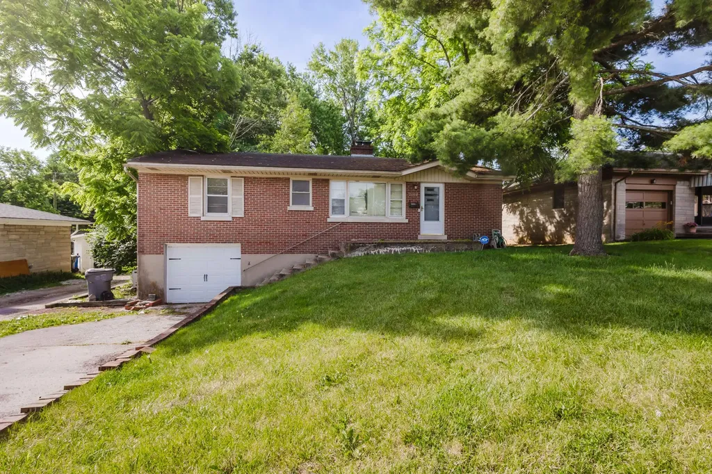 2108 Harrodsburg Road Lexington KY 40503