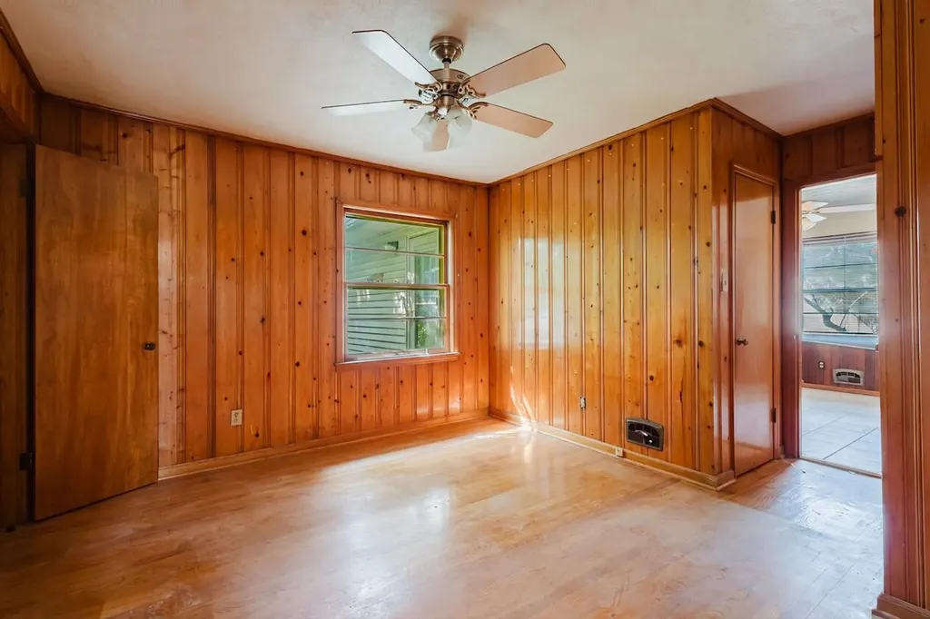 2108 Harrodsburg Road Lexington KY 40503