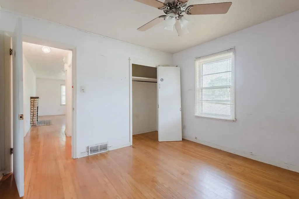 2108 Harrodsburg Road Lexington KY 40503