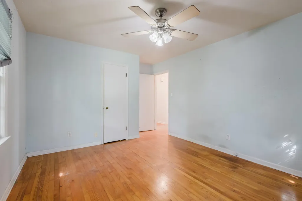 2108 Harrodsburg Road Lexington KY 40503
