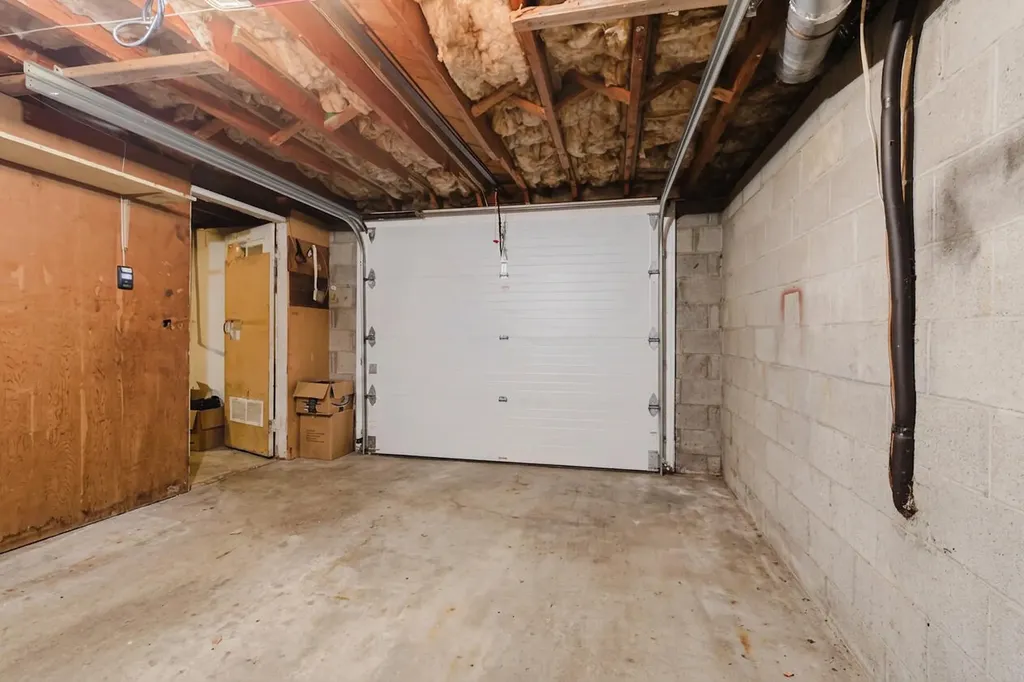 2108 Harrodsburg Road Lexington KY 40503