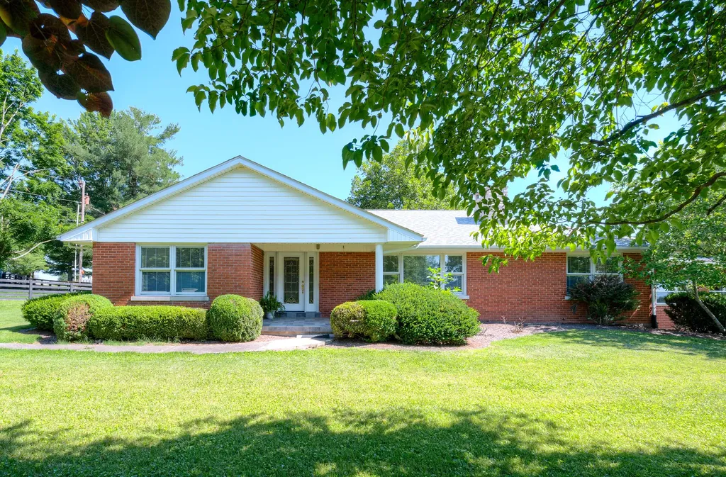 4861 Winchester Road Lexington KY 40509