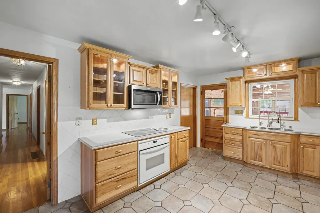 4861 Winchester Road Lexington KY 40509