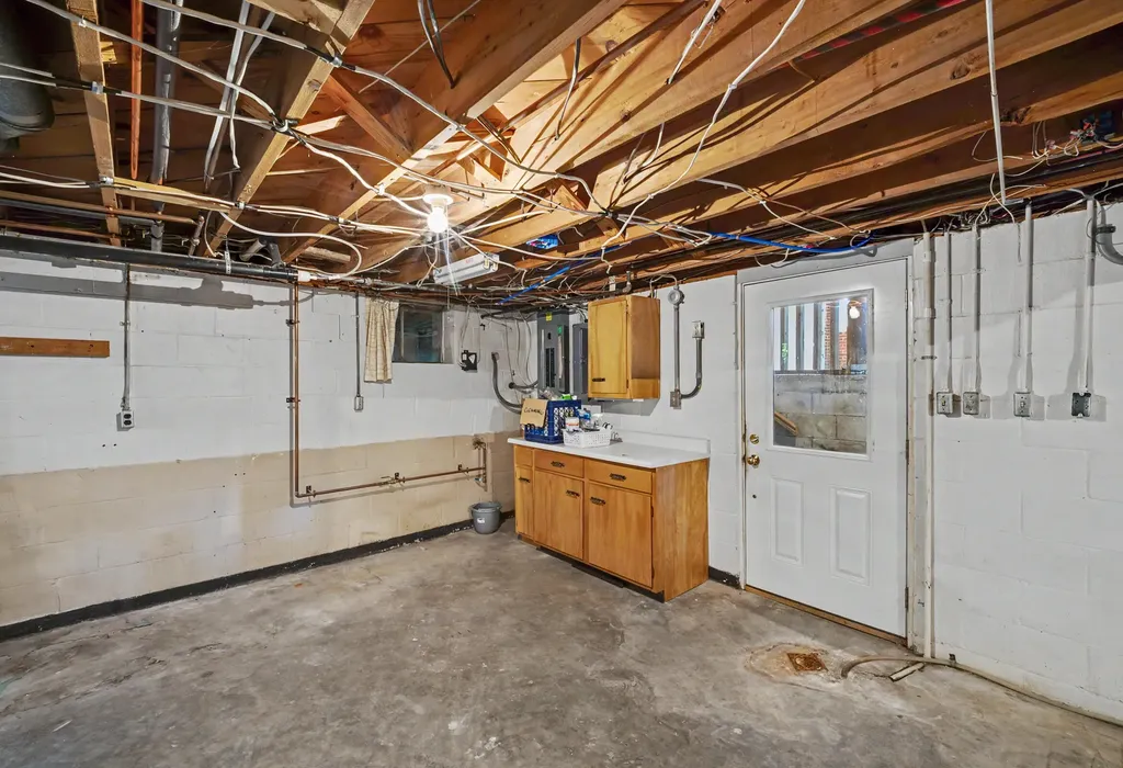 4861 Winchester Road Lexington KY 40509