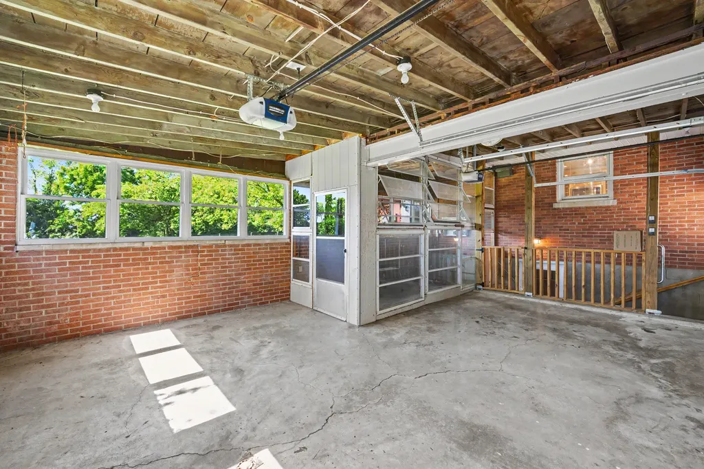 4861 Winchester Road Lexington KY 40509