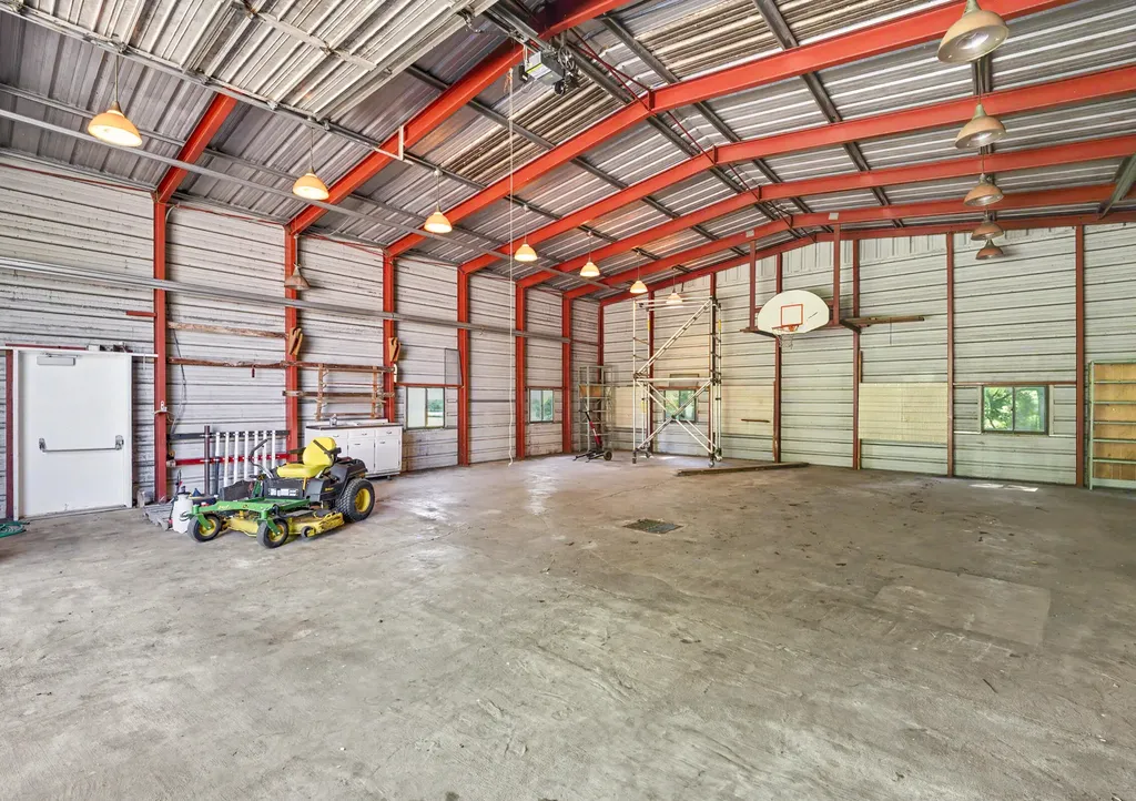 4861 Winchester Road Lexington KY 40509