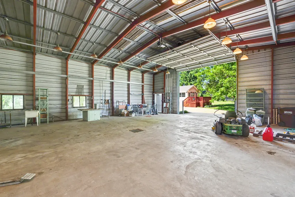 4861 Winchester Road Lexington KY 40509