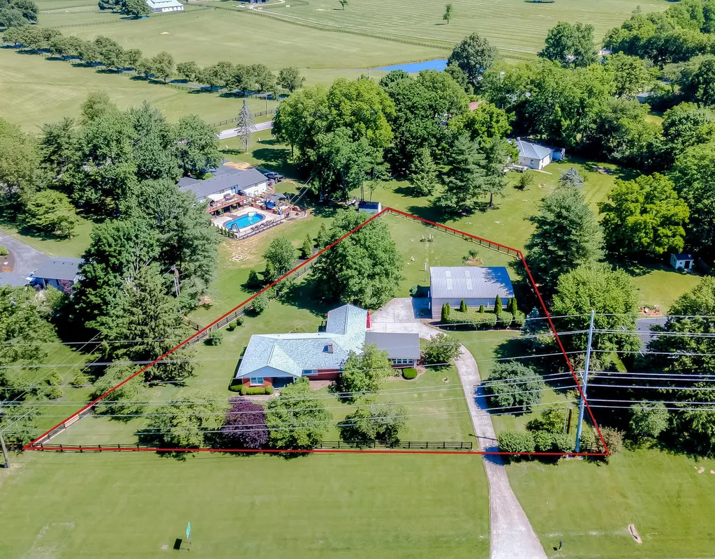 4861 Winchester Road Lexington KY 40509