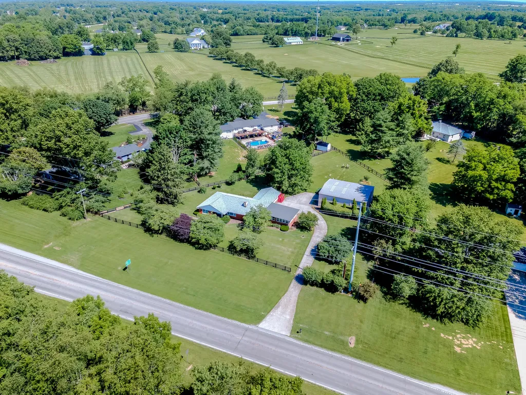 4861 Winchester Road Lexington KY 40509