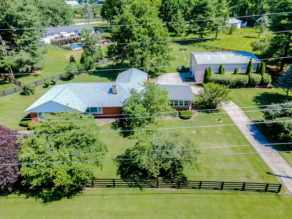 4861 Winchester Road Lexington KY 40509