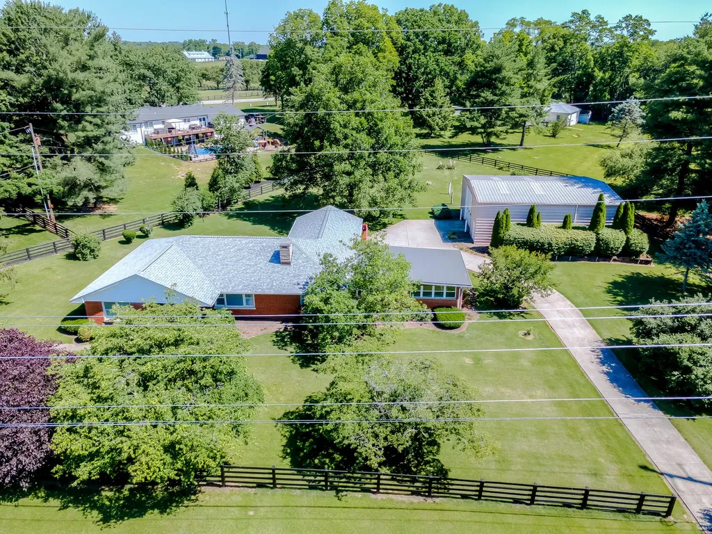 4861 Winchester Road Lexington KY 40509