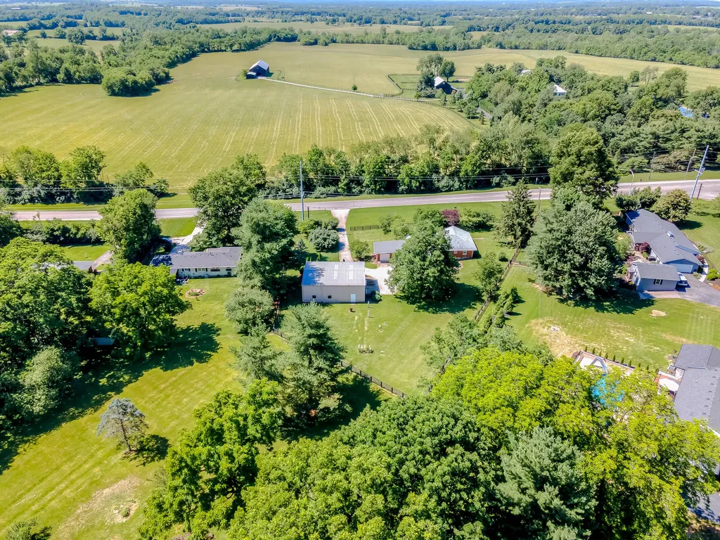 4861 Winchester Road Lexington KY 40509