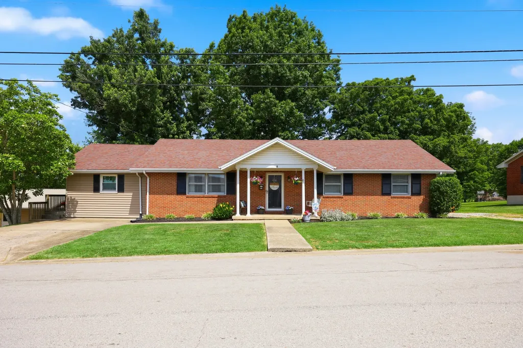 322 Kennedy Heights Carlisle KY 40311