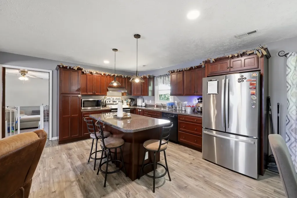 322 Kennedy Heights Carlisle KY 40311