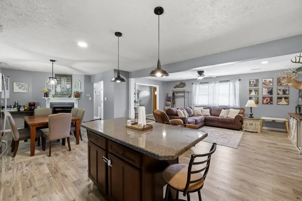 322 Kennedy Heights Carlisle KY 40311